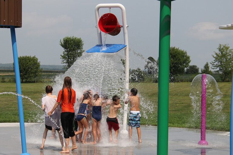 Family Entertainment and Leisure Hub: Free Activities & Kids Water Playground